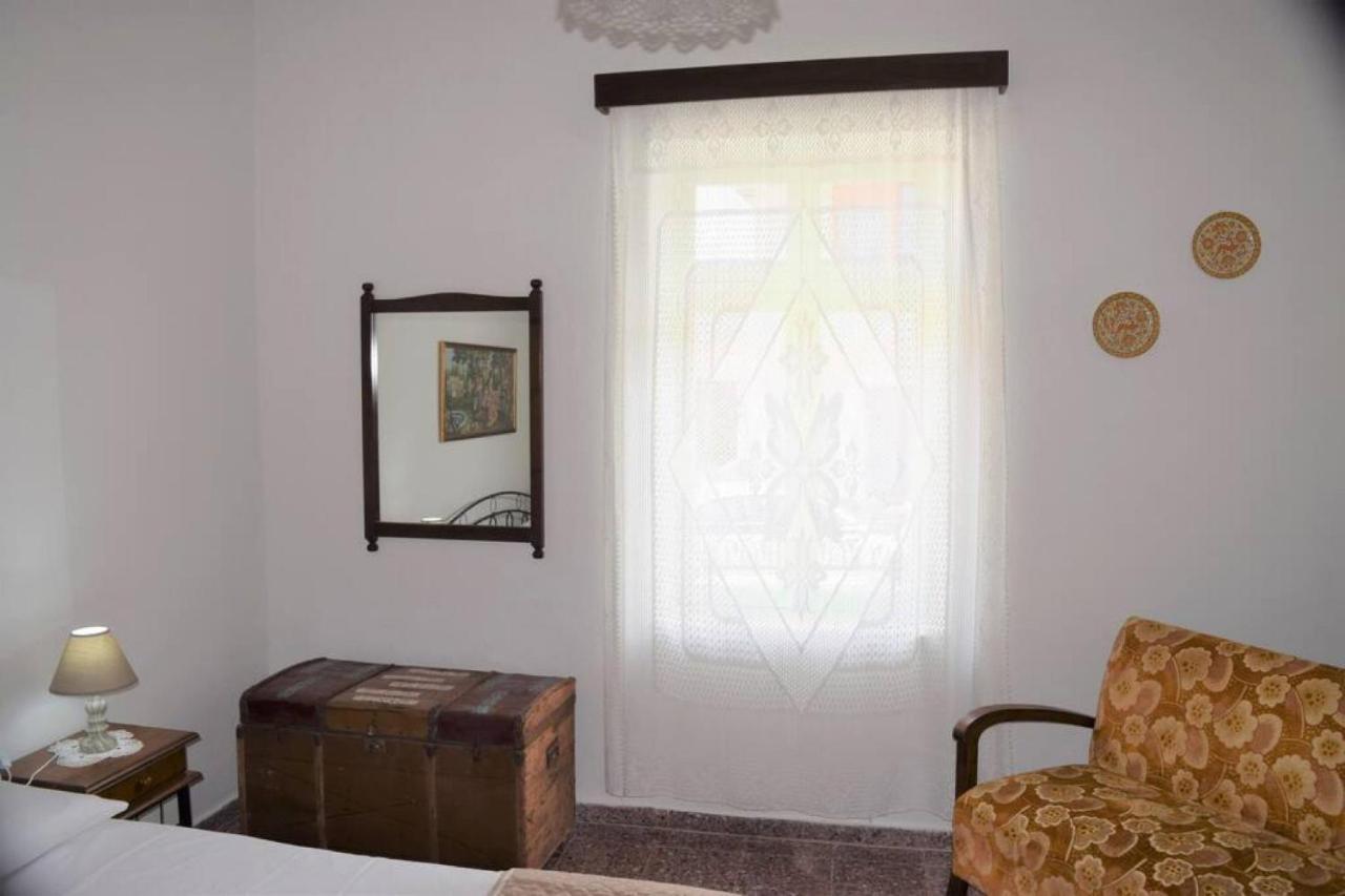Village Home In Paradeísion Extérieur photo